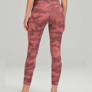 Lululemon Wunder Train High-Rise Tight 25" (Pink Camo, Size 6)